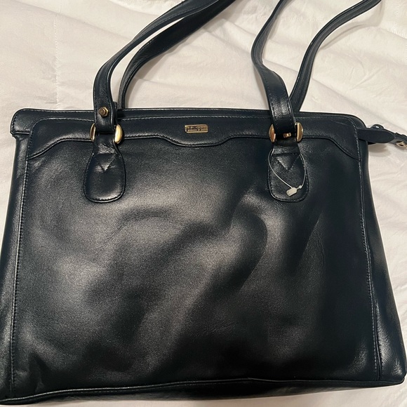 Beautiful NWT black leather purse - Picture 3 of 5